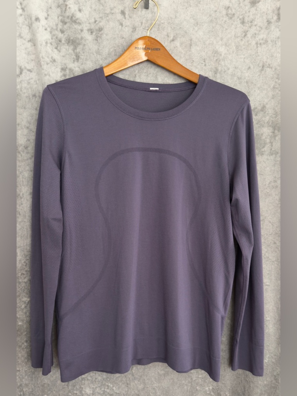 Lululemon Swiftly Tech Long-Sleeve Shirt 2.0
Waist Length Grape Mist Size 8 / M - Picture 8 of 10